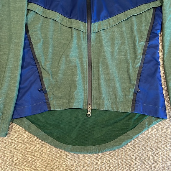 Nike jacket - Picture 4 of 4